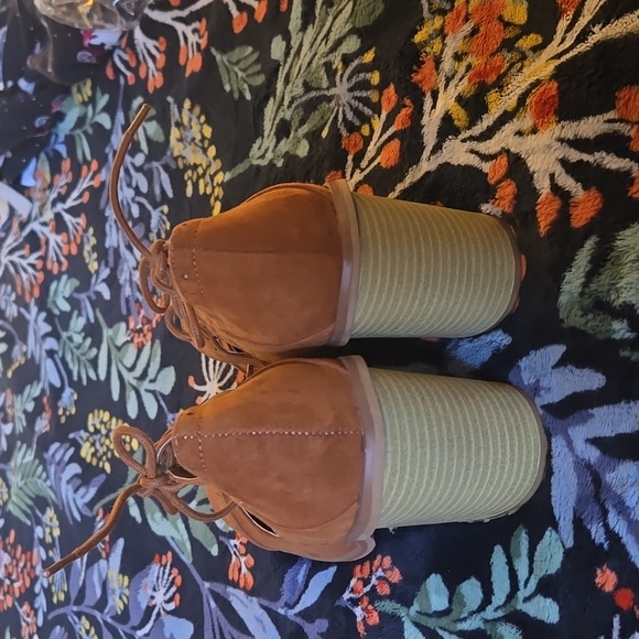 Qupid Oxfords Pumps - Picture 6 of 6